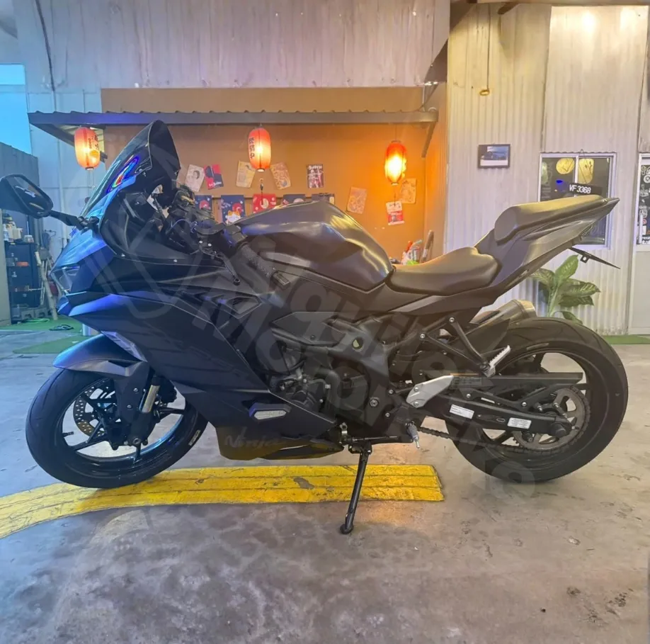 Kawasaki ZX-25R SE
