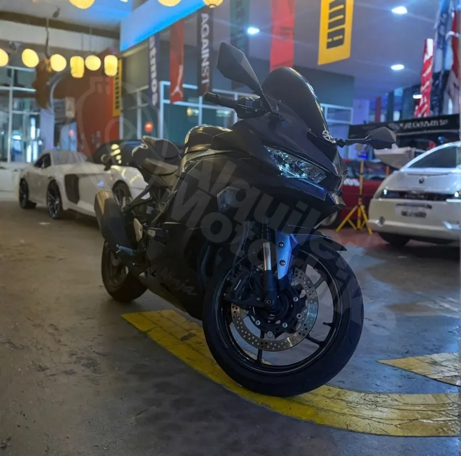 Kawasaki ZX-25R SE